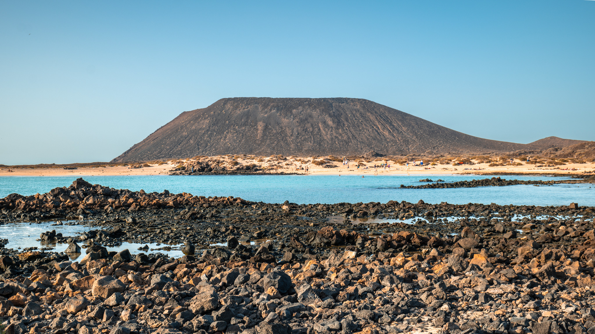 Fuerteventura – une journée sur l&rsquo;île de Lobos entre randonnée et détente